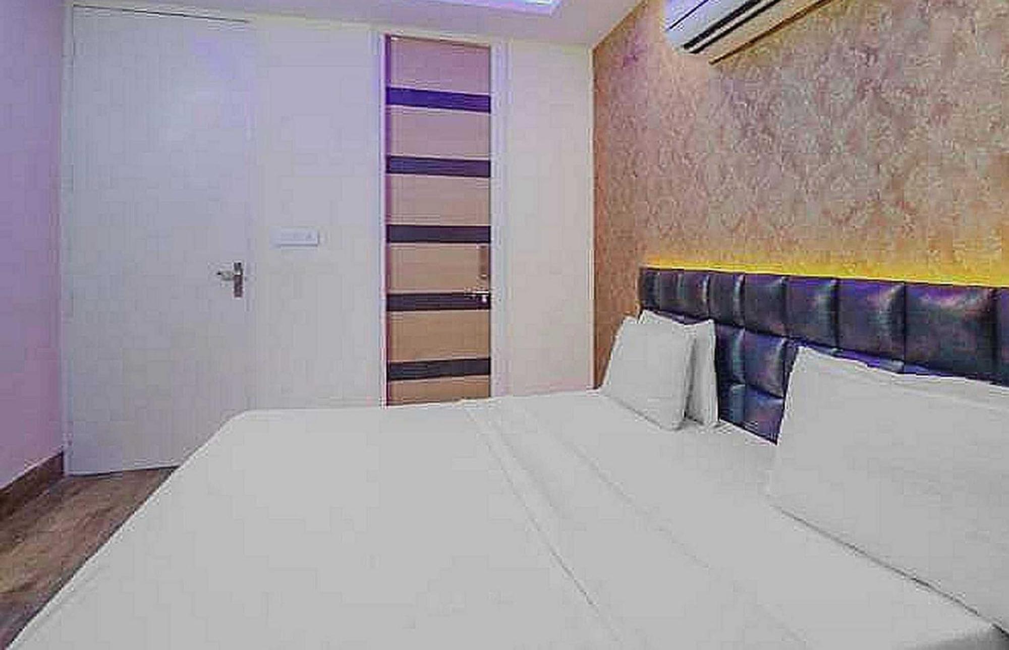 Super Hotel O Vivaan Residency Rohtak Ngoại thất bức ảnh